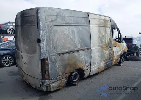 2022 Mercedes-Benz Sprinter 2500 Standard Roof I4 z USA, uszkodzony, nr VIN W1Y40BHY1NT118275